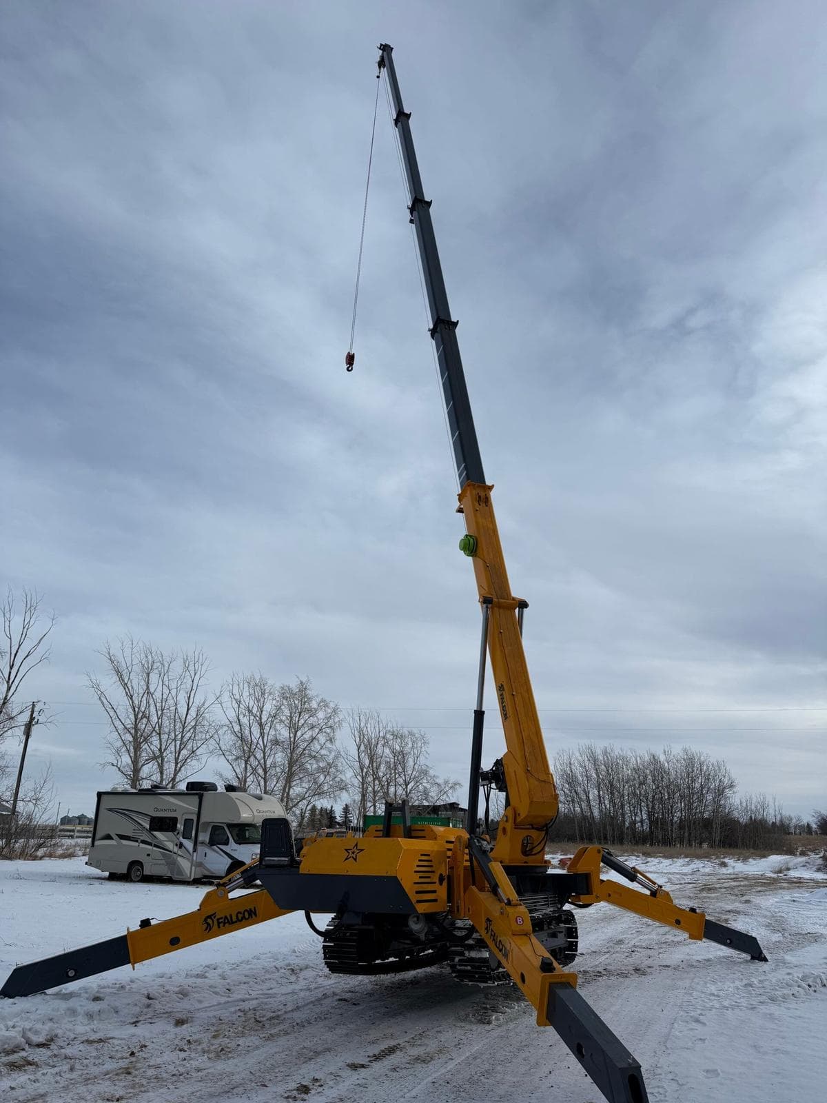 Mini crane photo 7